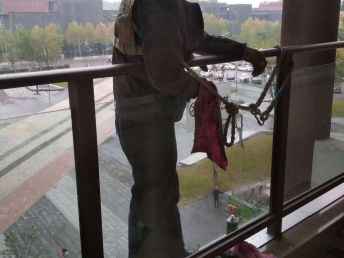 重慶渝中區(qū)保潔服務(wù)指南 物業(yè)保潔、水晶燈清洗及收費(fèi)解析